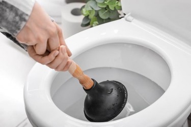 Thông bồn cầu quận 9