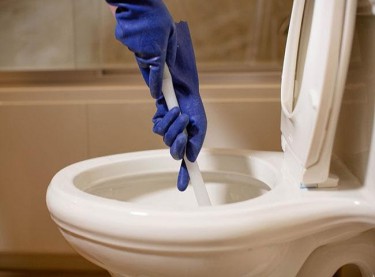 Thông bồn cầu quận Tân Bình – làm sạch nhà vệ sinh nhanh chóng